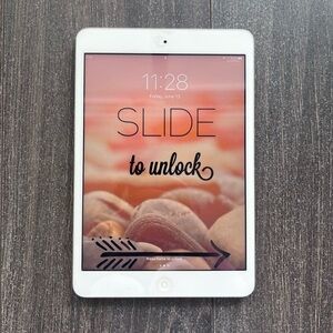 Apple Silver iPad Mini 2 - 32GB